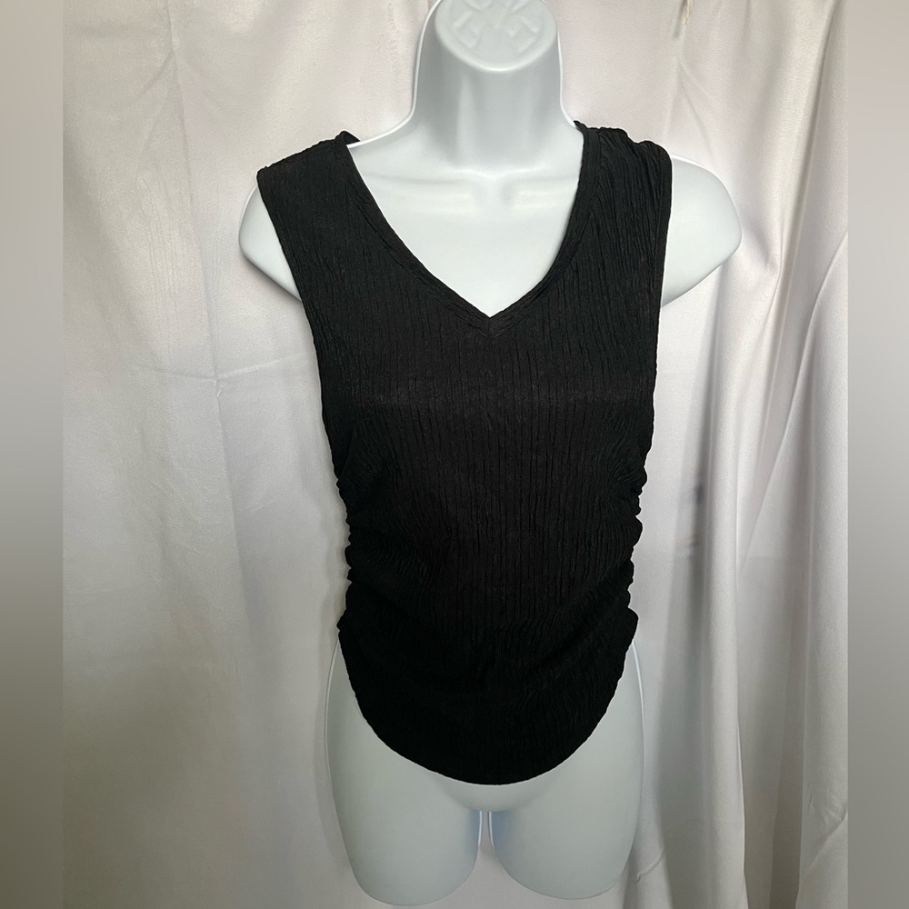 SHEIN Frenchy Solid V Neck Tank Top